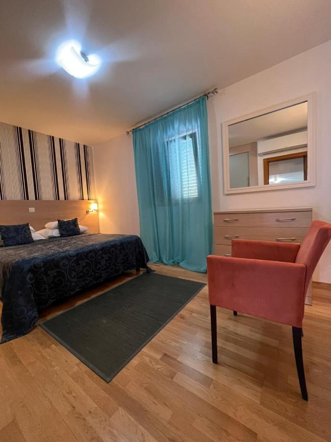Apartments Radulovic Cattaro Esterno foto