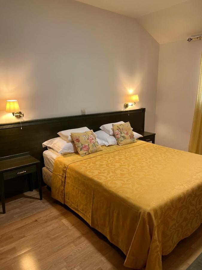 Apartments Radulovic Cattaro Esterno foto